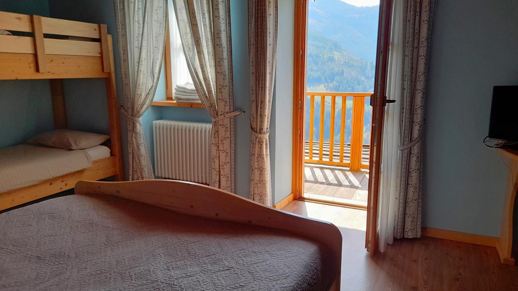 B&B Chalet Dolomiti Sant'Orsola Exterior photo